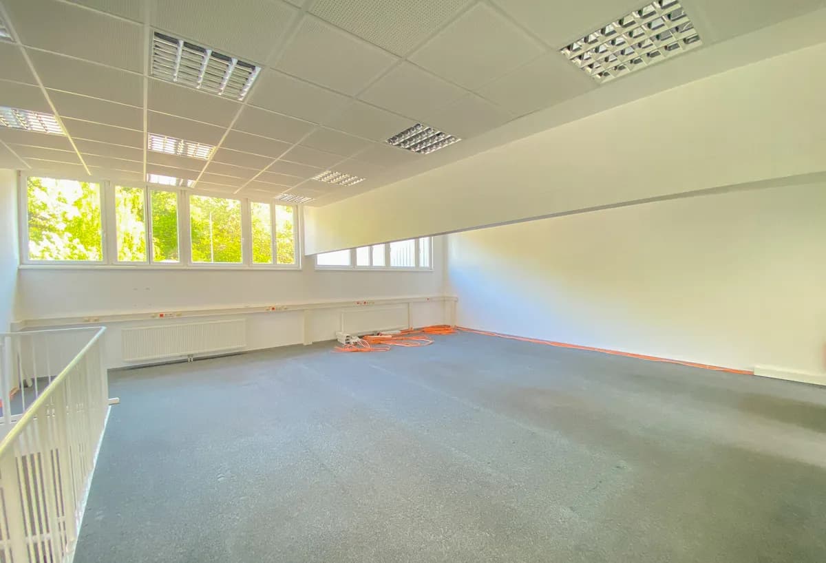 Gewerbeimmobilie mieten in Linz – 380 m², € 4.446 – Bild 11 von 21