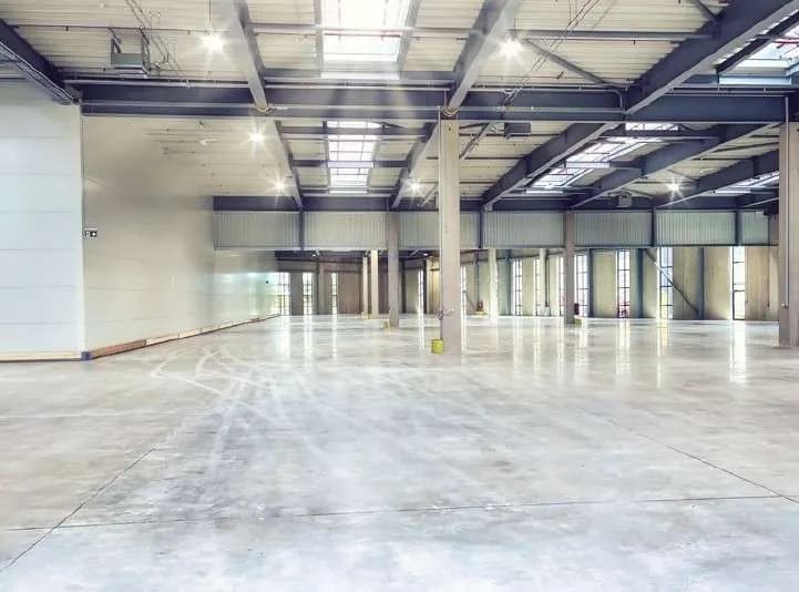 Gewerbeimmobilie mieten in Korneuburg – 3 600 m², € 8 – Bild 4 von 10