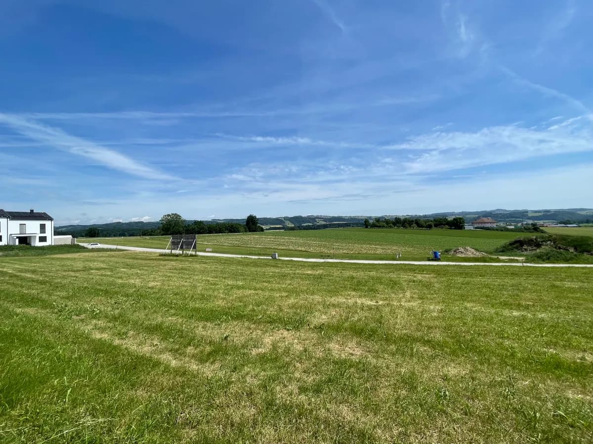 Grundstück kaufen in Grieskirchen – 879 m², € 43.950