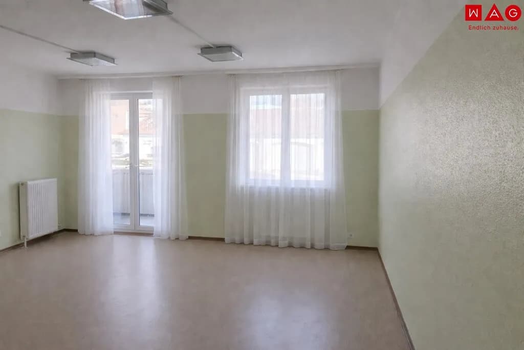 Gewerbeimmobilie mieten in Steyr – 79 m², € 917