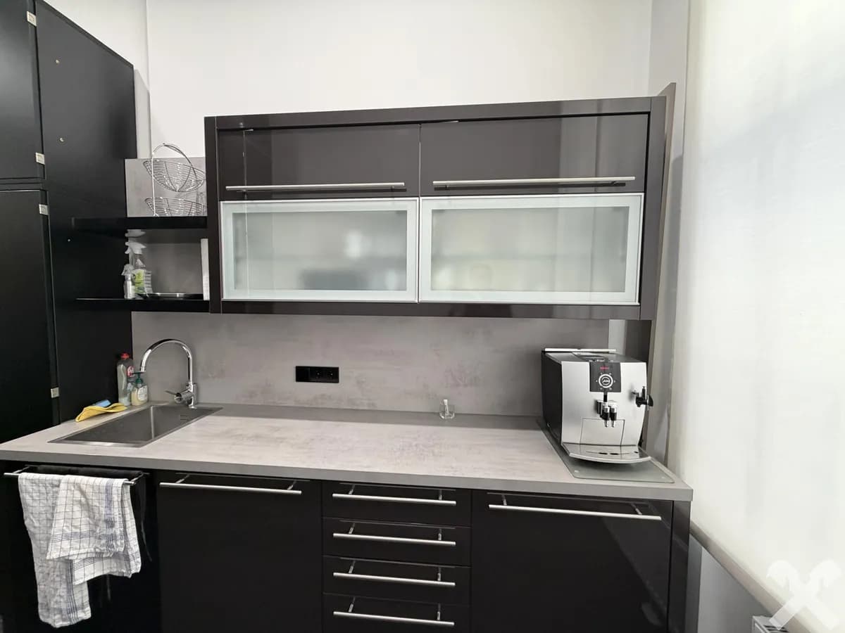 5-Zimmer-Gewerbeimmobilie mieten in Graz – 215 m², € 3.505 – Bild 11 von 22