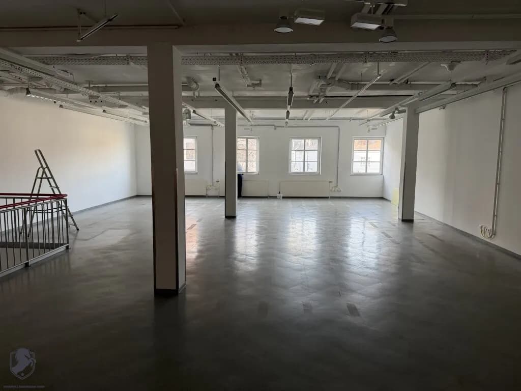 Gewerbeimmobilie mieten in Tulln – 380 m², € 5.000 – Bild 4 von 14