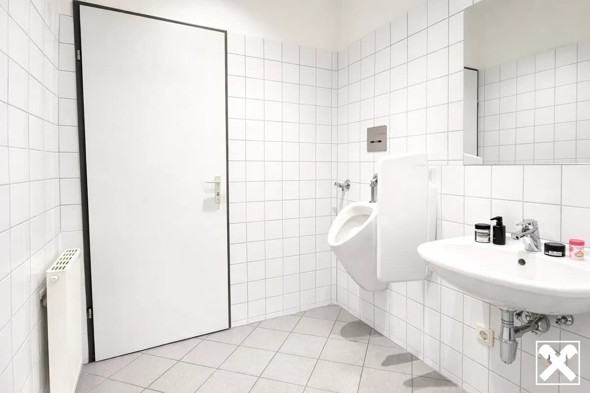 4-Zimmer-Gewerbeimmobilie mieten in Wien – 220 m², € 5.500 – Bild 9 von 13