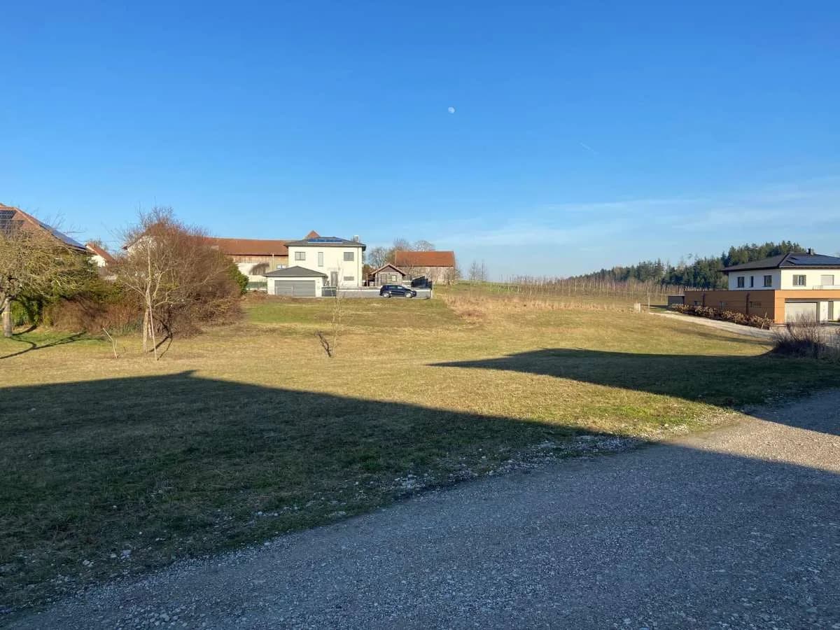 Grundstück kaufen in Grieskirchen – 1 006 m², € 139.000