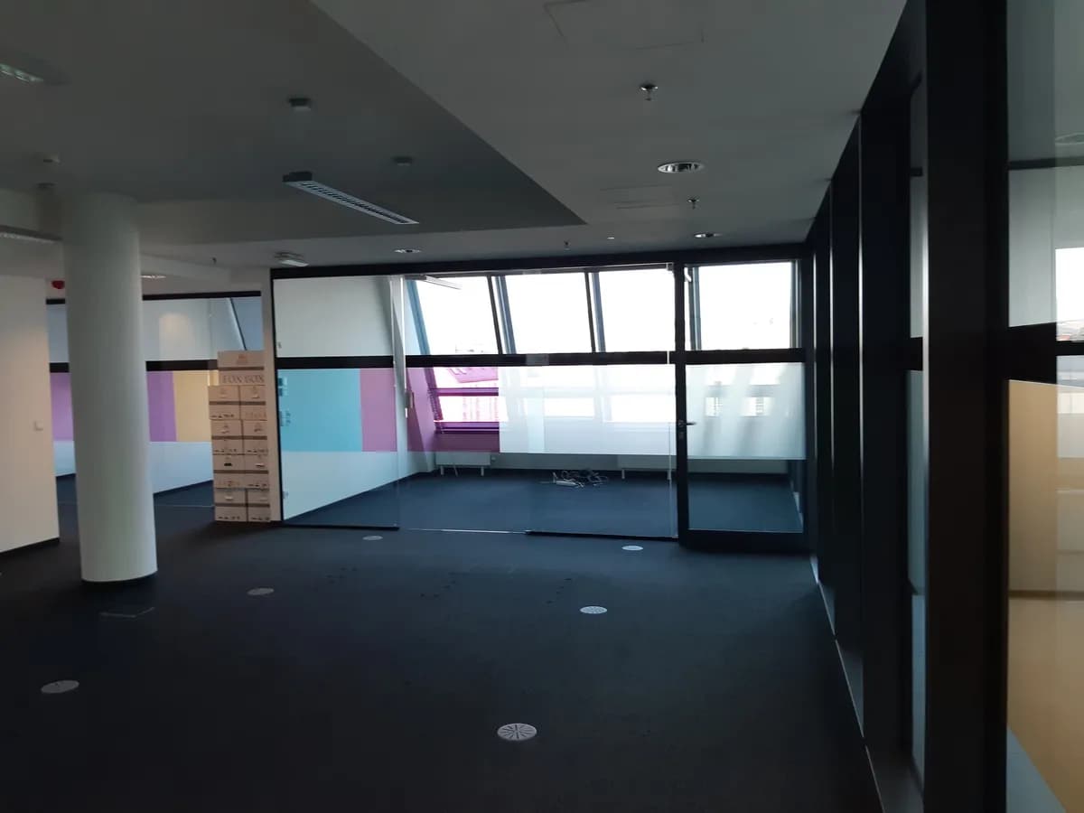 Gewerbeimmobilie mieten in Wien – 253 m², € 17 – Bild 8 von 16