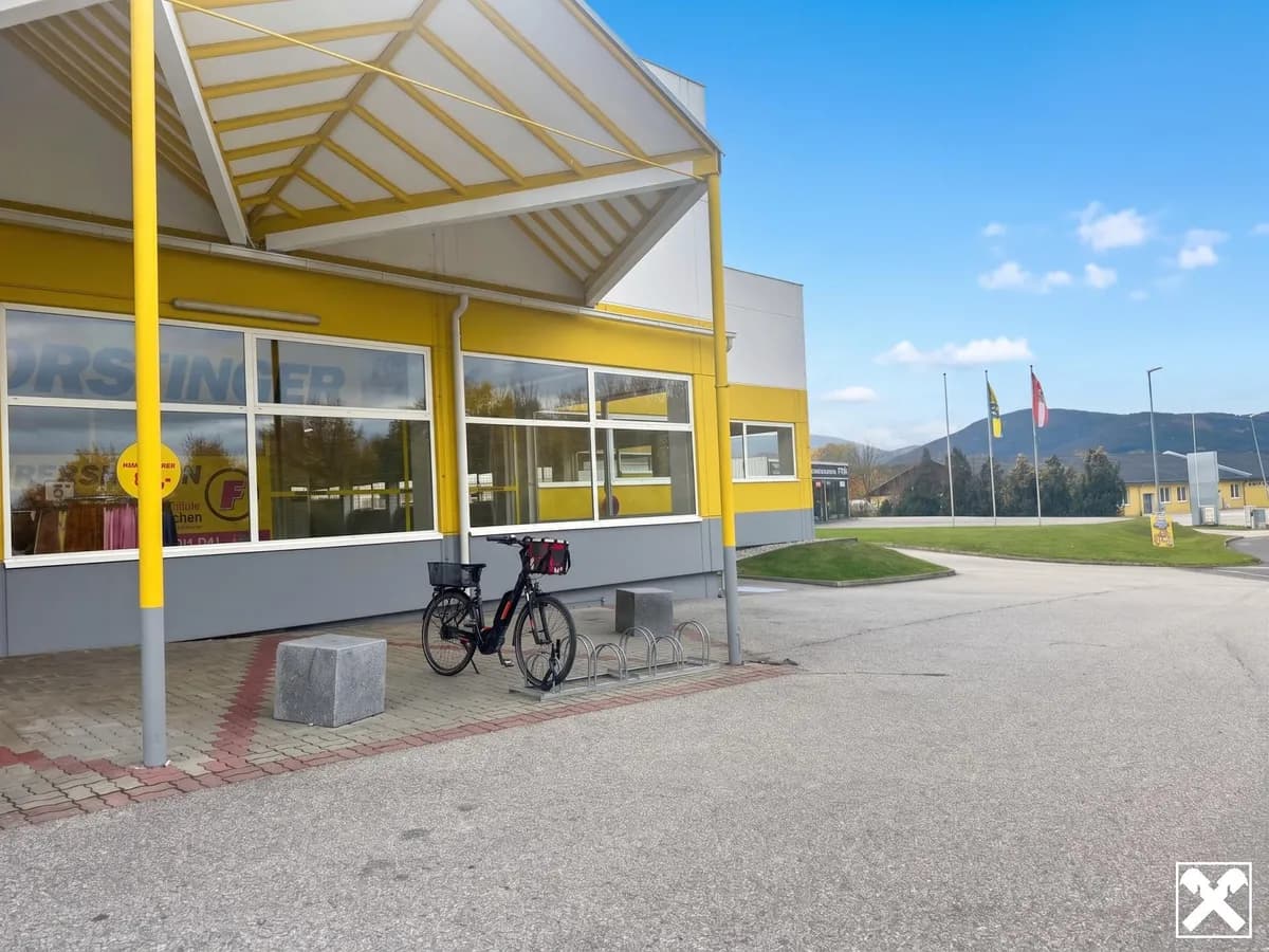 Gewerbeimmobilie mieten in Neunkirchen – 1 000 m², € 7.500 – Bild 2 von 12