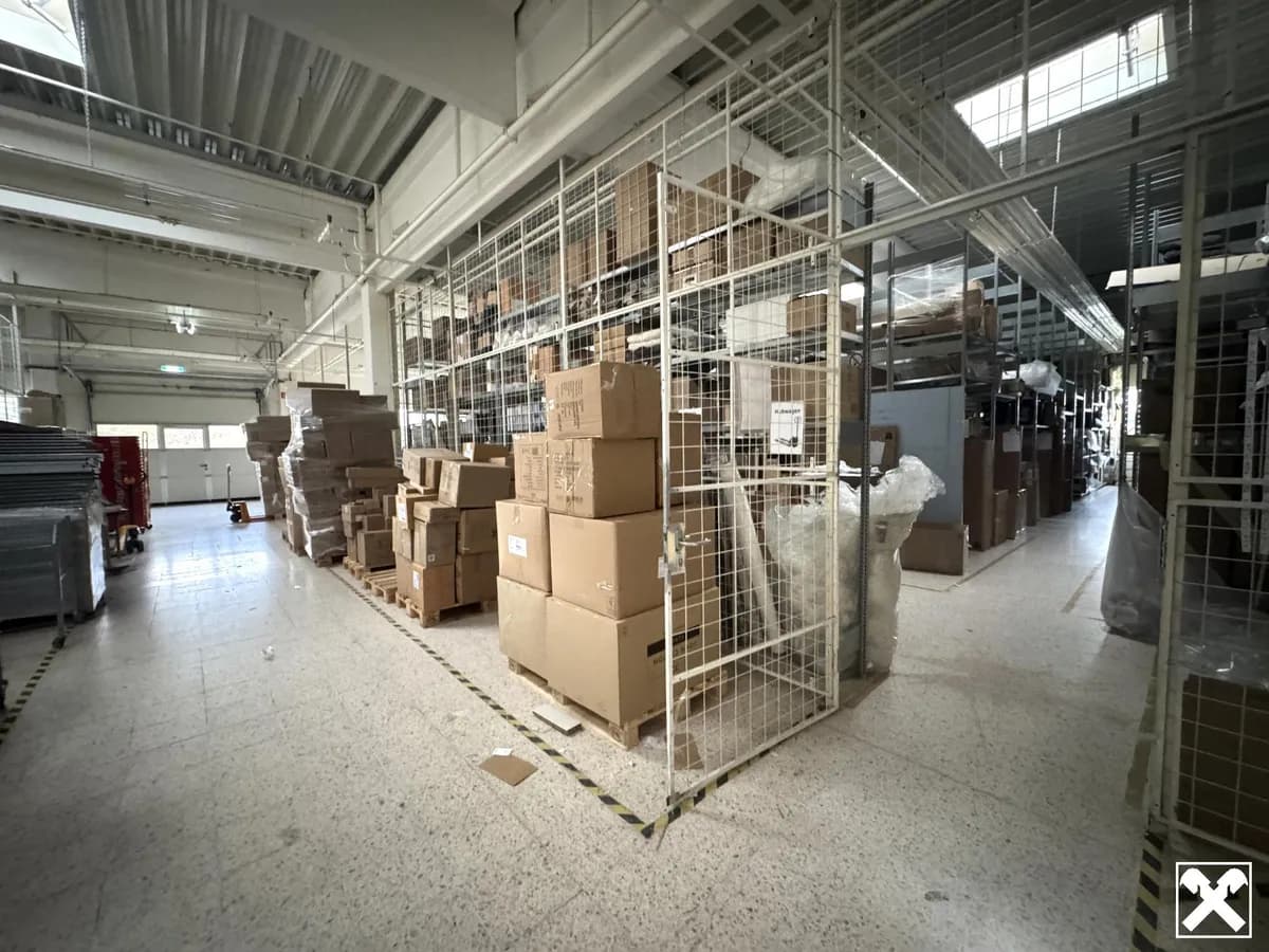 Gewerbeimmobilie mieten in Neunkirchen – 1 000 m², € 7.500 – Bild 9 von 12