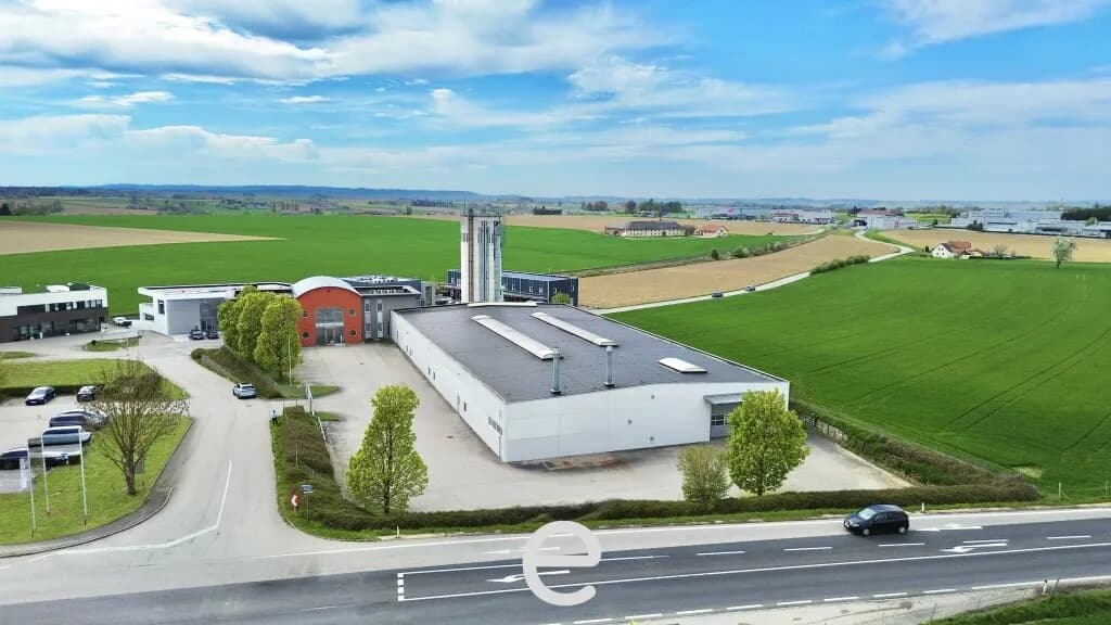 Immobilie mieten in Wels-Land – 2 828 m²