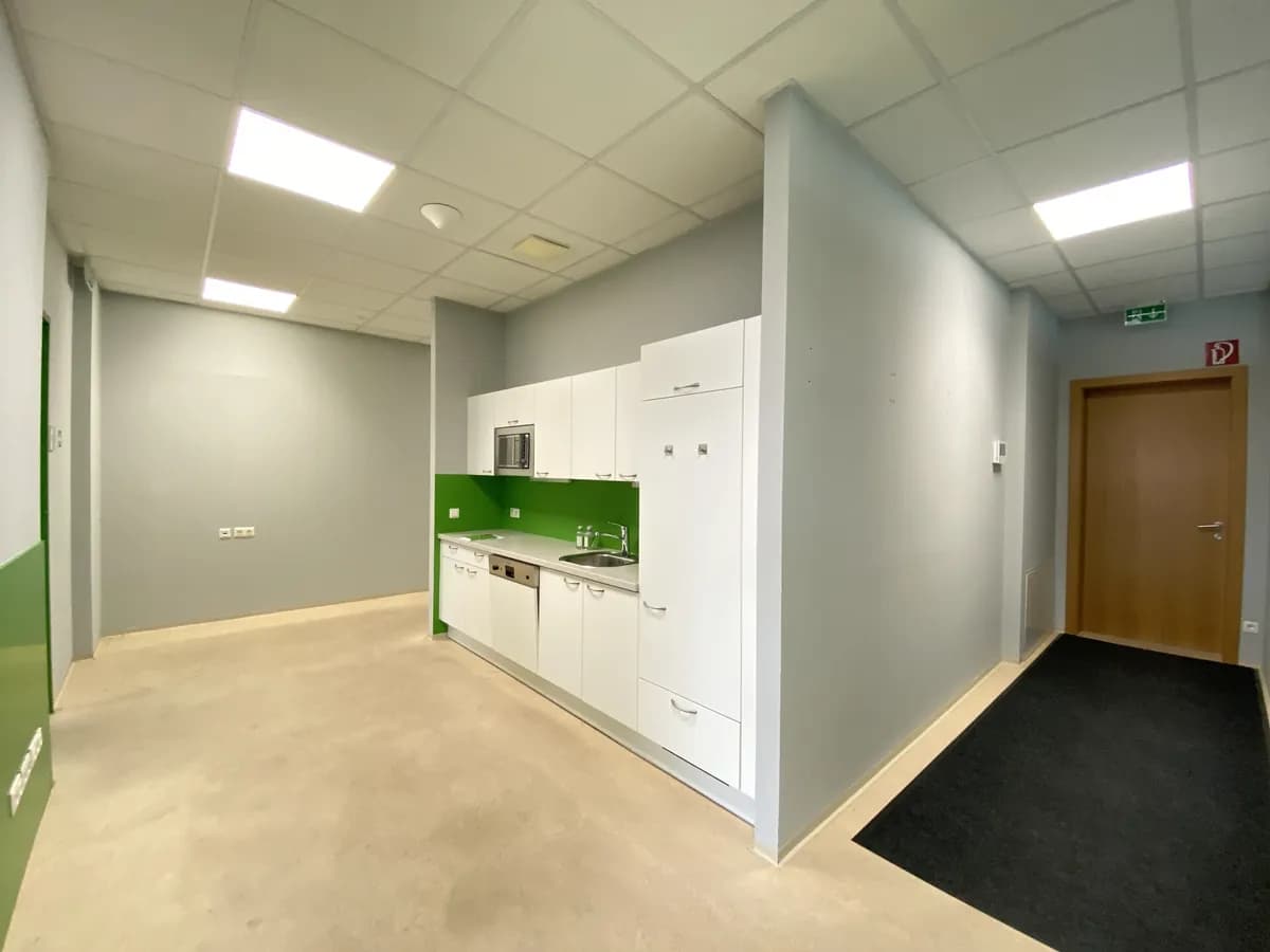 Gewerbeimmobilie mieten in Salzburg Stadt – 250 m², € 3.673 – Bild 11 von 14