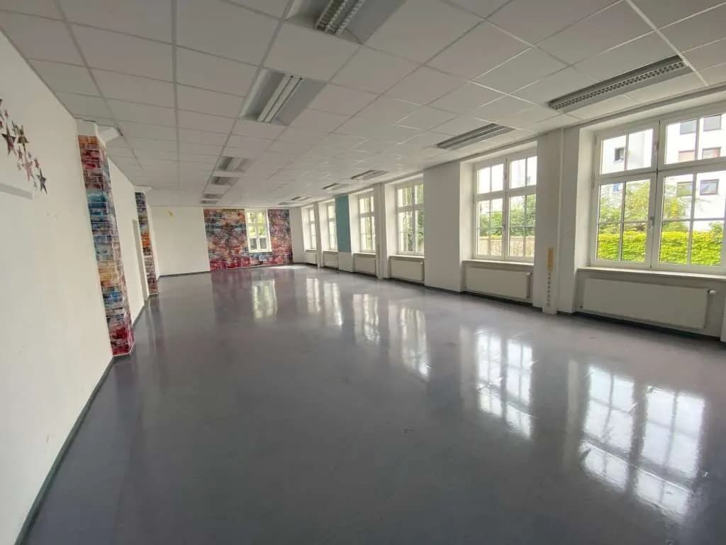 Gewerbeimmobilie kaufen in Linz – 2 447 m², € 3.550.000 – Bild 6 von 22