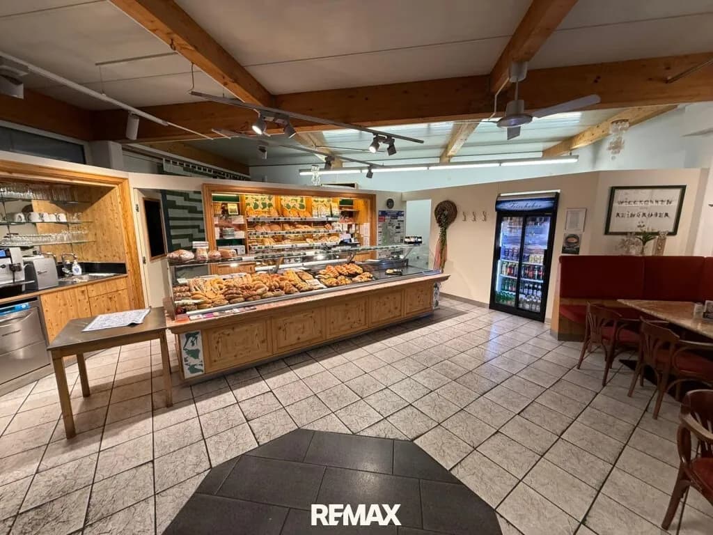 Gewerbeimmobilie kaufen in Gmunden – 1 768 m², € 1.590.000 – Bild 6 von 8