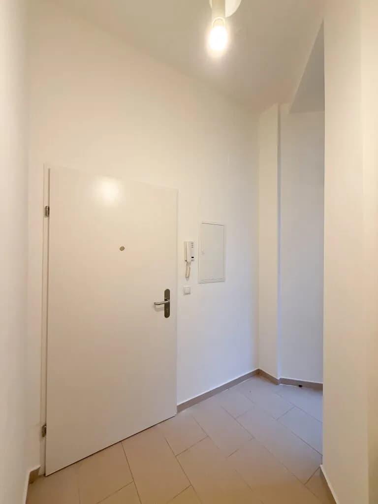9-Zimmer-Gewerbeimmobilie mieten in Wien – 208 m², € 3.974 – Bild 9 von 25