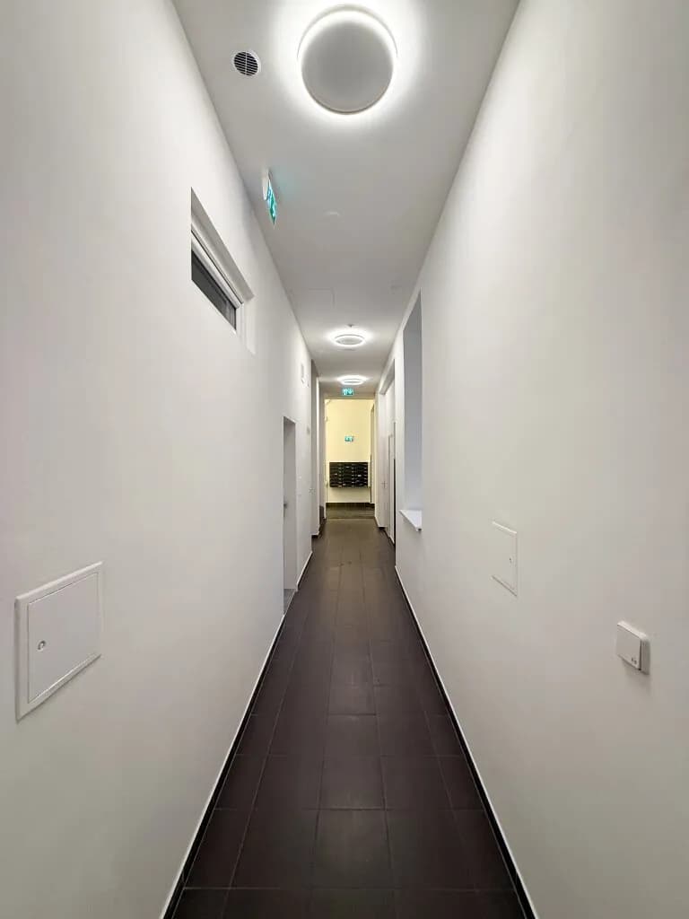 9-Zimmer-Gewerbeimmobilie mieten in Wien – 208 m², € 3.974 – Bild 24 von 25