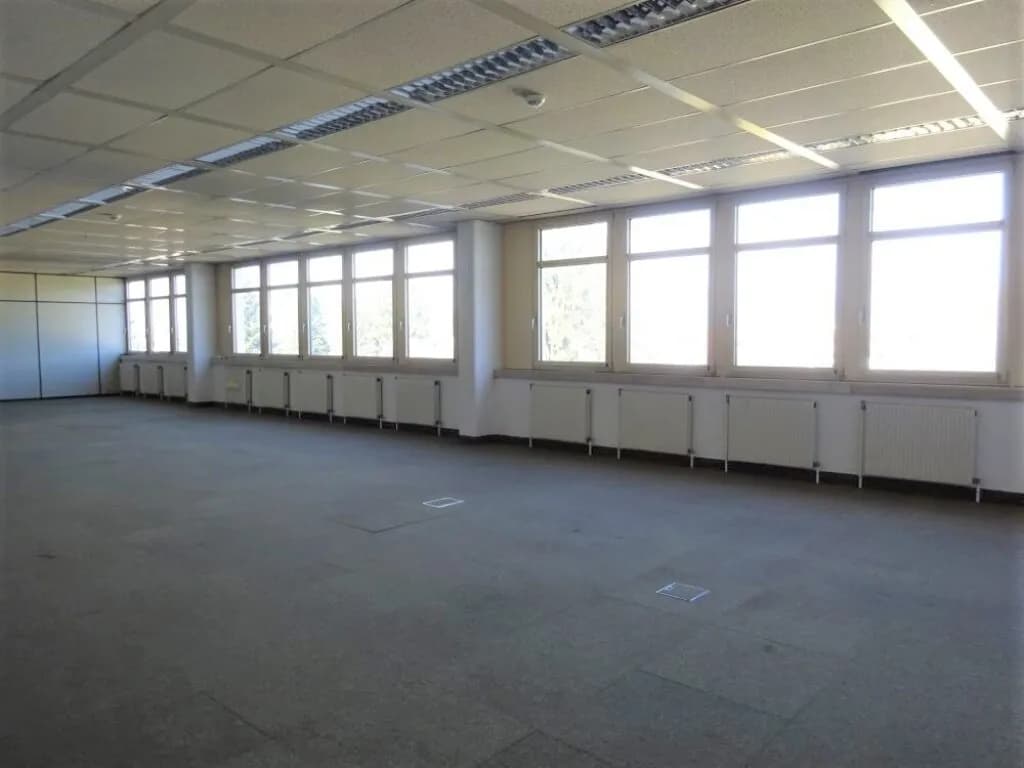 2-Zimmer-Gewerbeimmobilie mieten in Graz – 243 m², € 1.823 – Bild 3 von 30