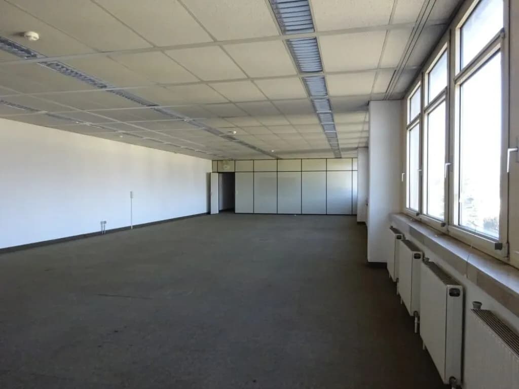 2-Zimmer-Gewerbeimmobilie mieten in Graz – 243 m², € 1.823 – Bild 7 von 30