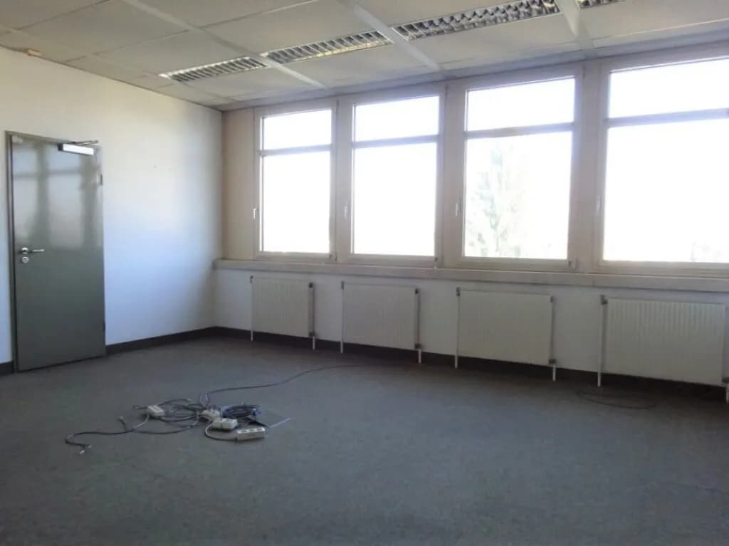 2-Zimmer-Gewerbeimmobilie mieten in Graz – 243 m², € 1.823 – Bild 9 von 30