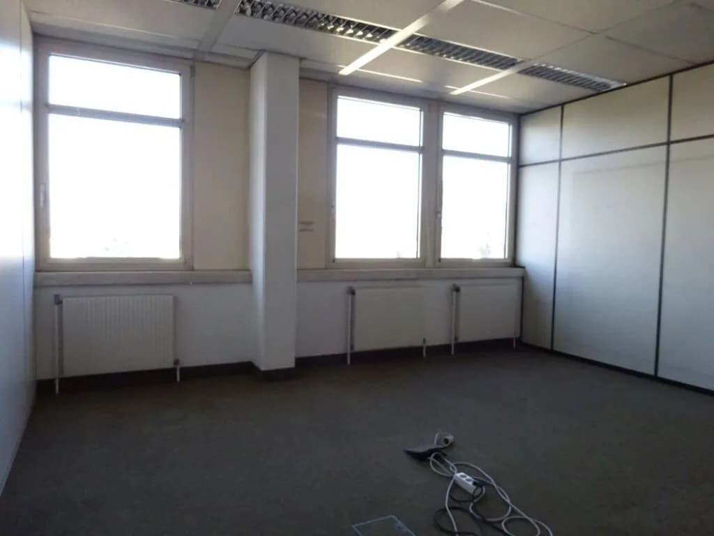 2-Zimmer-Gewerbeimmobilie mieten in Graz – 243 m², € 1.823 – Bild 10 von 30