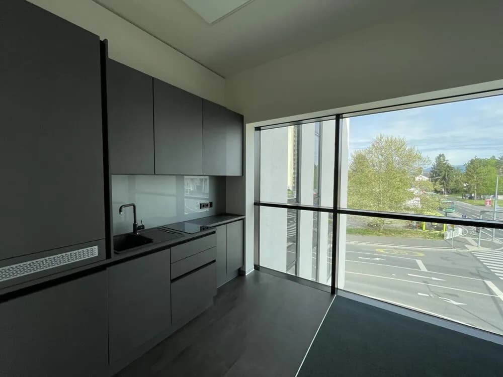 Gewerbeimmobilie mieten in Graz – 100 m², € 14 – Bild 1 von 6