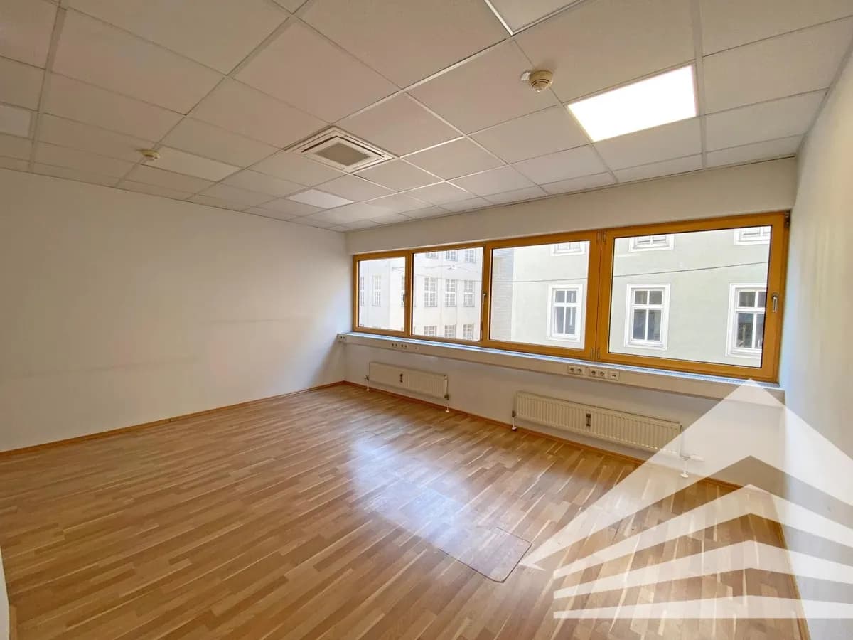 Gewerbeimmobilie mieten in Linz – 240 m², € 4.322 – Bild 4 von 11