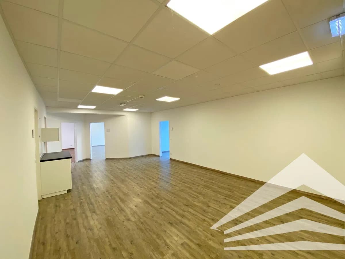 Gewerbeimmobilie mieten in Linz – 240 m², € 4.322 – Bild 5 von 11