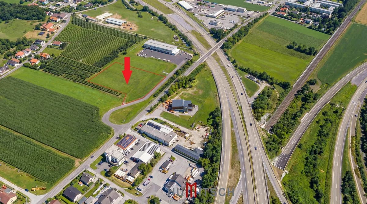 Grundstück kaufen in Graz-Umgebung – 8 800 m²
