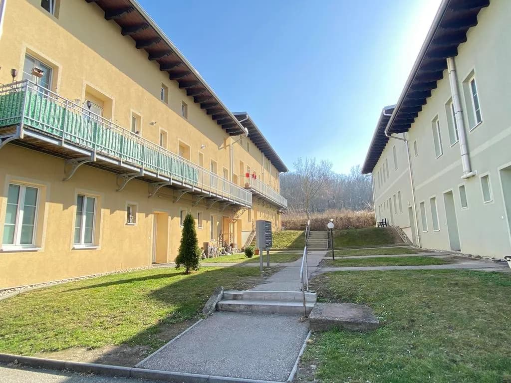 2-Zimmer-Wohnung mieten in Horn – 63,7 m², € 624 – Bild 2 von 2