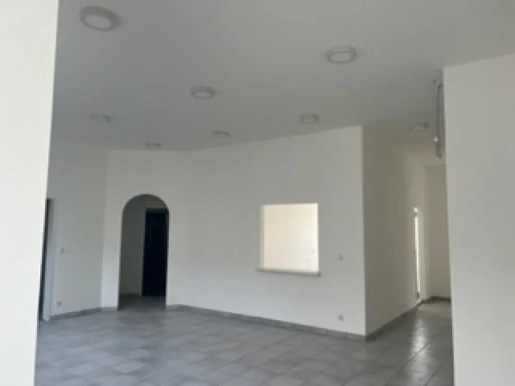 Gewerbeimmobilie mieten in Wien – 682 m², € 10.248 – Bild 10 von 11