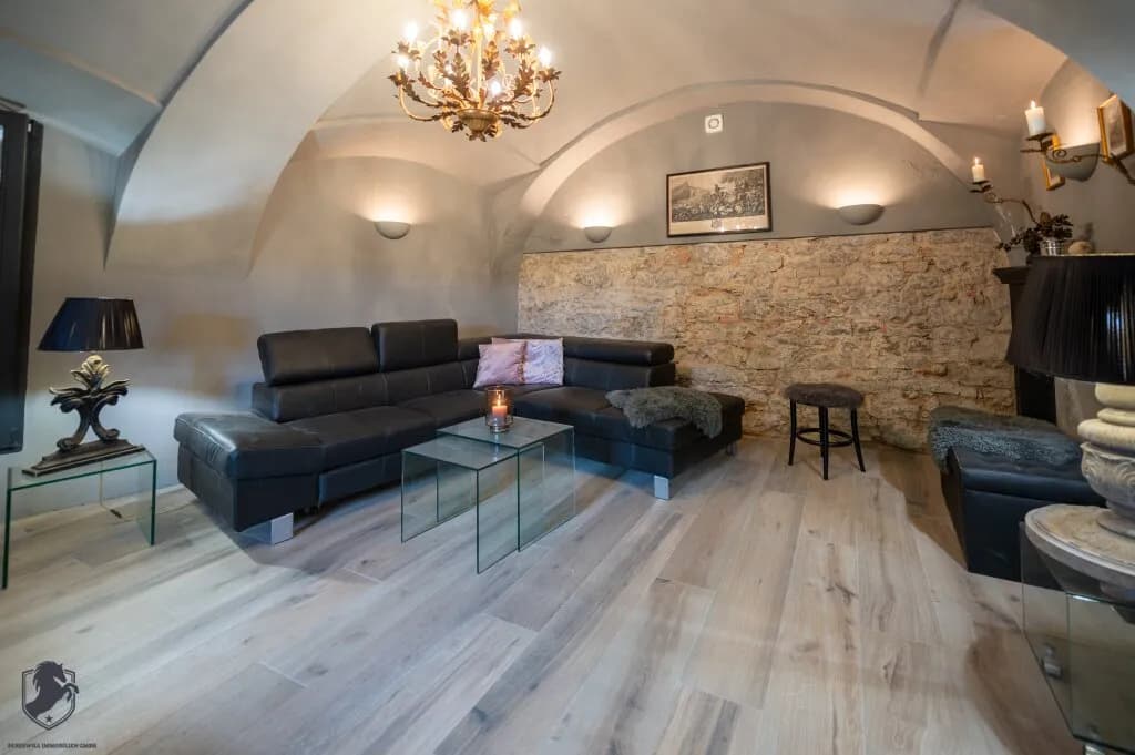 18-Zimmer-Immobilie kaufen in Krems Land – 1 059,49 m² – Bild 34 von 50