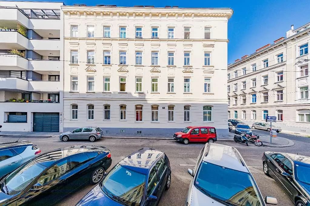 Wohnung kaufen in Wien – 340 m², € 1.090.000 – Bild 2 von 21