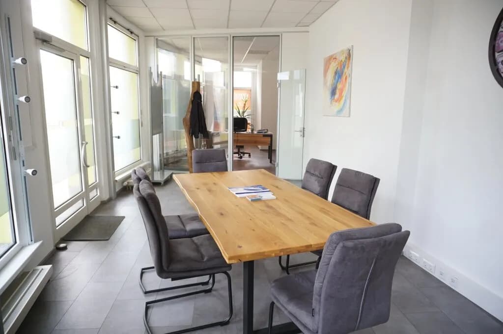 Gewerbeimmobilie mieten in Bruck-Mürzzuschlag – 60 m², € 745 – Bild 2 von 5