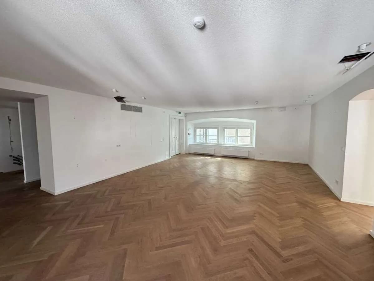 Gewerbeimmobilie mieten in Wien – 1 039 m², € 24 – Bild 3 von 12