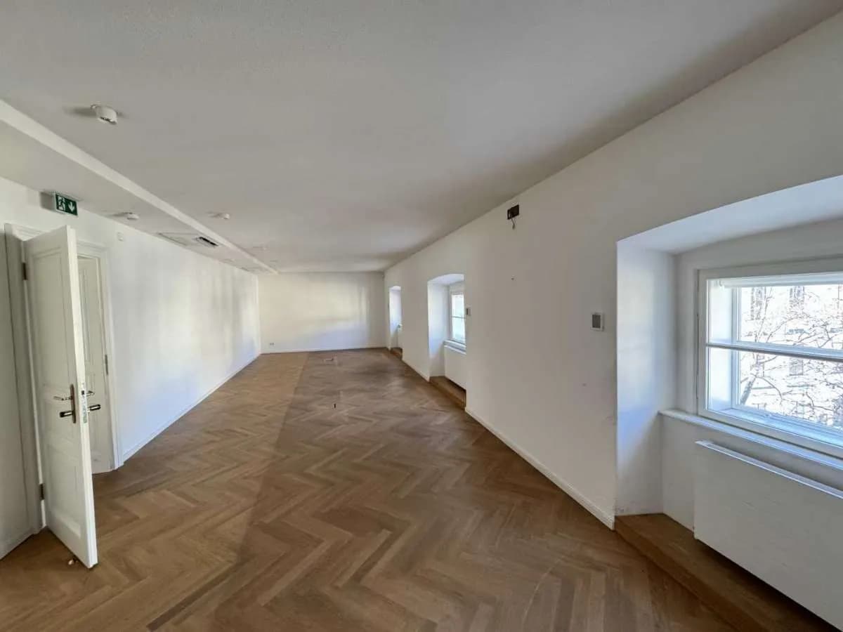 Gewerbeimmobilie mieten in Wien – 1 039 m², € 24 – Bild 5 von 12
