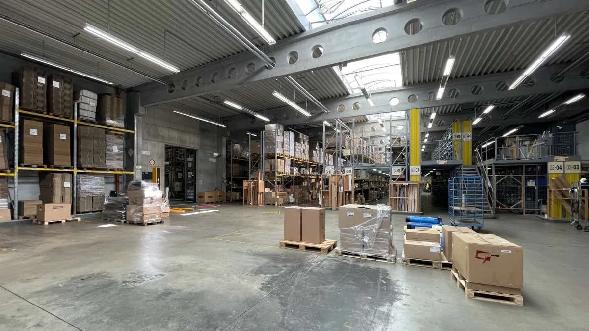 Gewerbeimmobilie mieten in Wien – 7 128 m² – Bild 4 von 13