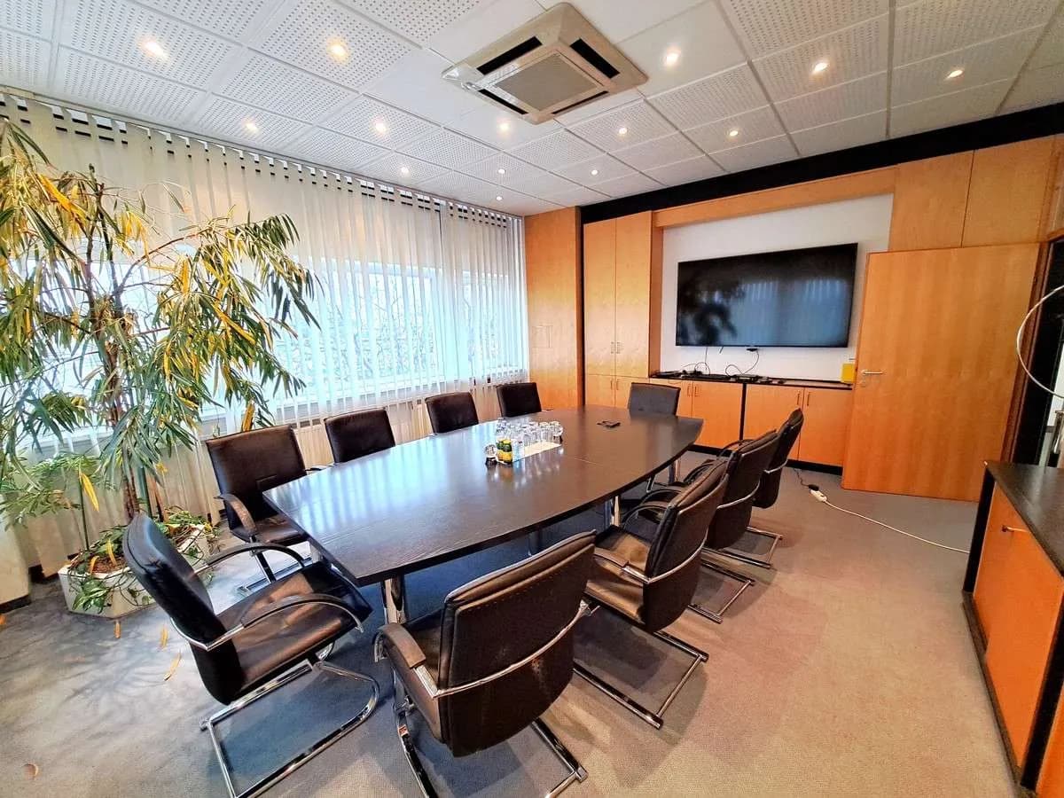 Gewerbeimmobilie mieten in Wien – 7 128 m² – Bild 12 von 13