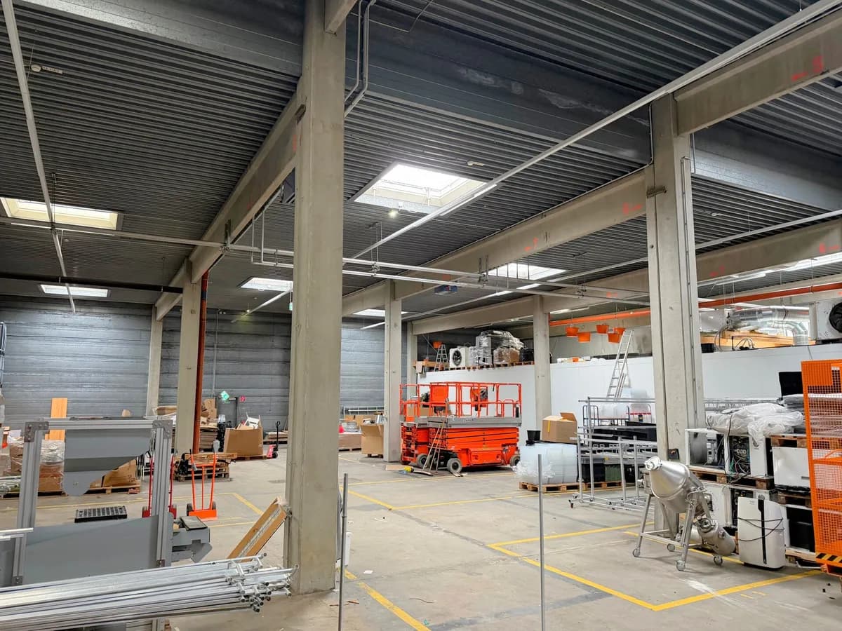 Gewerbeimmobilie mieten in Wien – 3 500 m², € 7 – Bild 4 von 8