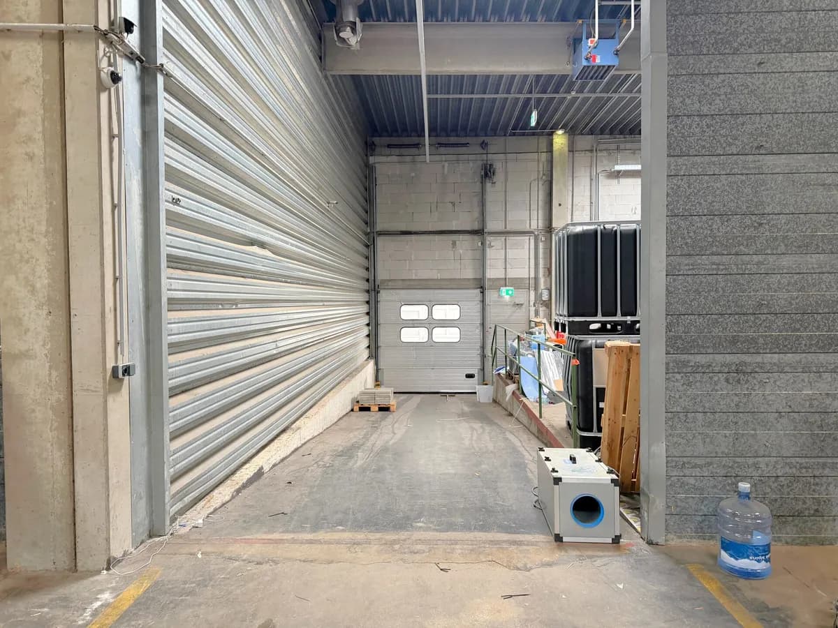 Gewerbeimmobilie mieten in Wien – 3 500 m², € 7 – Bild 7 von 8