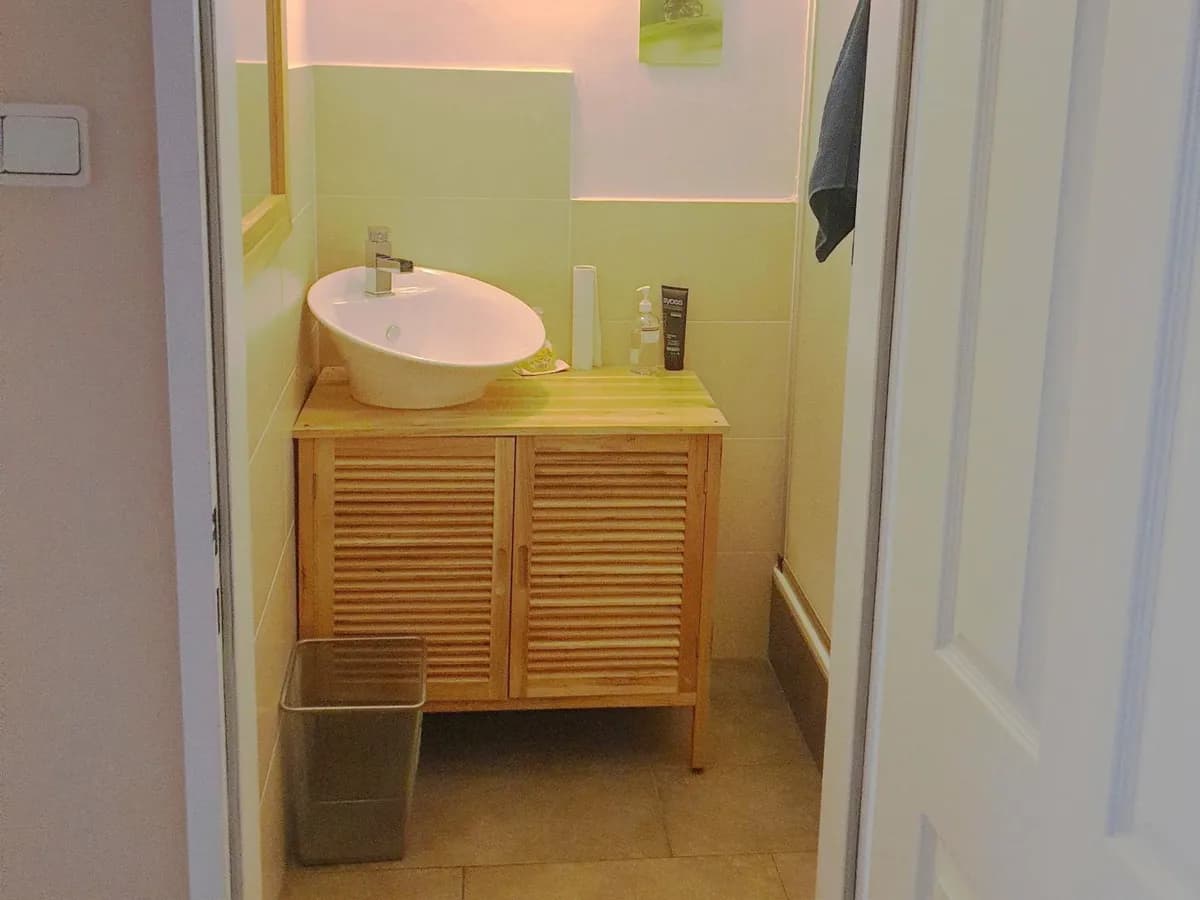 5-Zimmer-Gewerbeimmobilie mieten in Wien – 135 m², € 1.443 – Bild 10 von 12