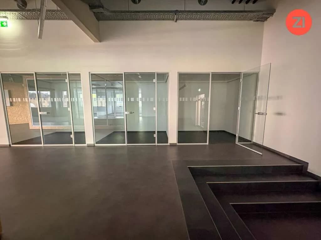 Gewerbeimmobilie mieten in Linz – 784 m², € 14.106 – Bild 4 von 27
