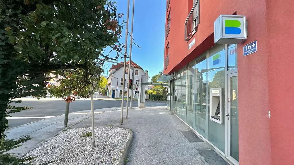 4-Zimmer-Gewerbeimmobilie mieten in Villach – 148 m², € 2.617 – Bild 11 von 11