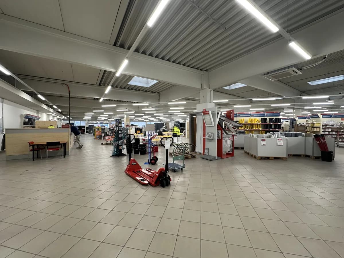 Gewerbeimmobilie mieten in Wiener Neustadt – 17 543 m², € 60.780 – Bild 5 von 21
