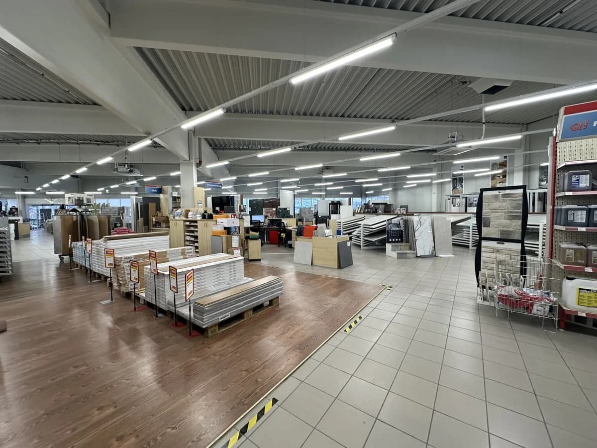 Gewerbeimmobilie mieten in Wiener Neustadt – 17 543 m², € 60.780 – Bild 7 von 21
