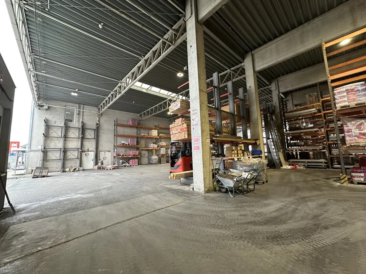 Gewerbeimmobilie mieten in Wiener Neustadt – 17 543 m², € 60.780 – Bild 10 von 21