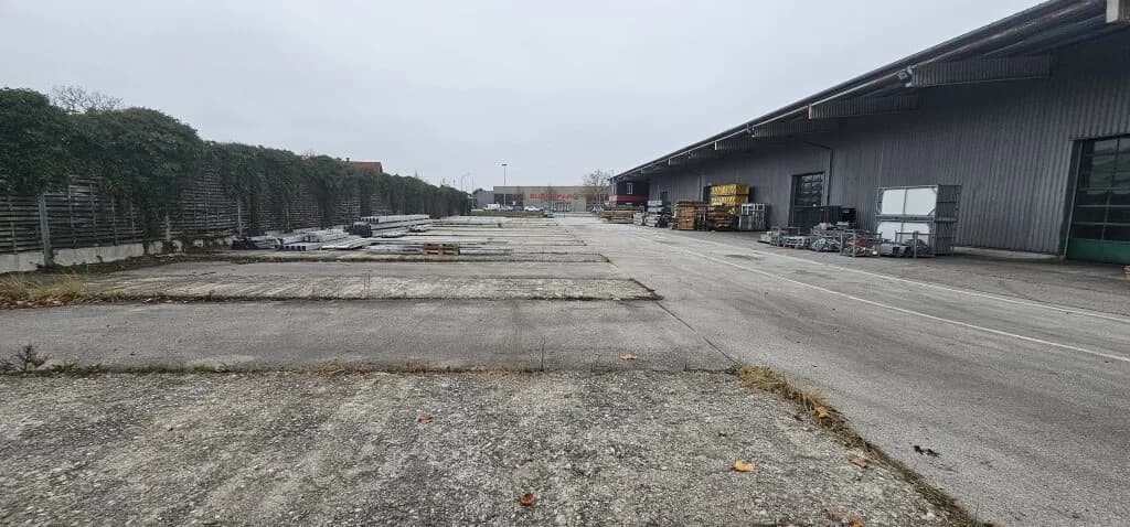 Immobilie mieten in Sankt Pölten – 5 400 m², € 8.640