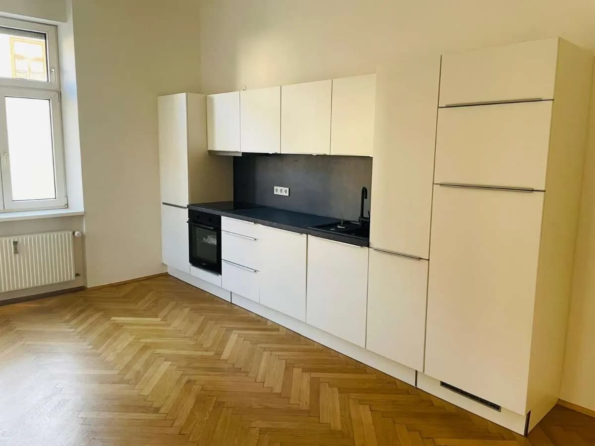 4-Zimmer-Wohnung mieten in Graz – 137,5 m², € 1.415 – Bild 2 von 10