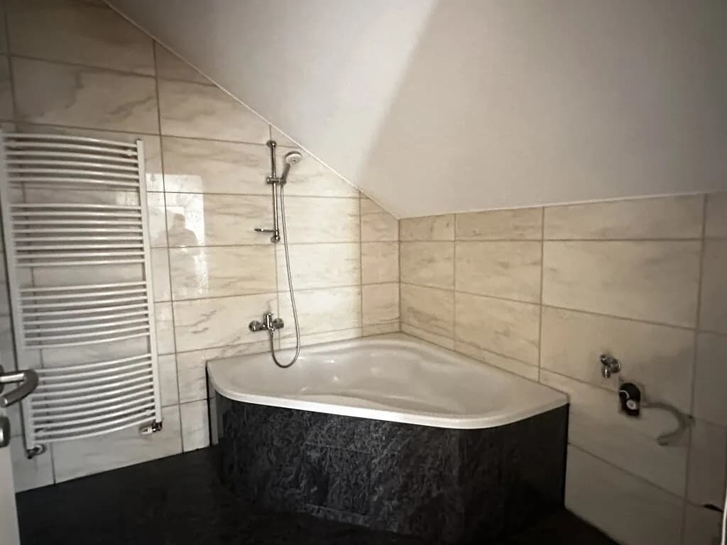 3-Zimmer-Wohnung mieten in Baden – 87,37 m², € 1.399 – Bild 10 von 23