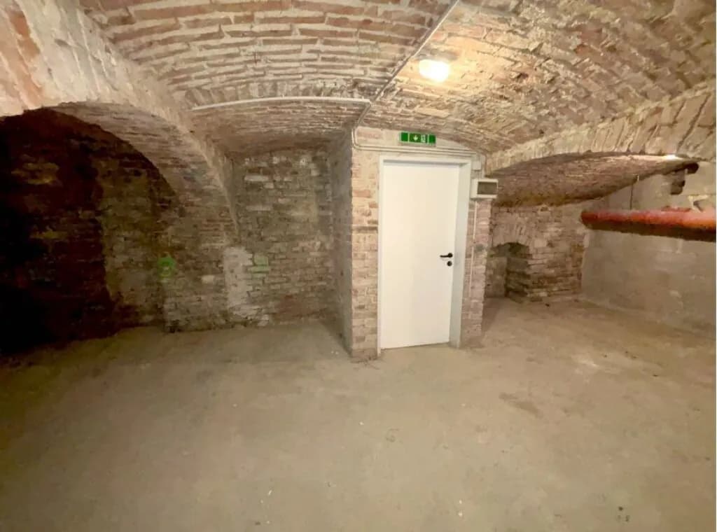 Gewerbeimmobilie mieten in Wien – 68 m², € 451 – Bild 2 von 4