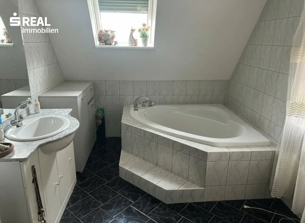 4-Zimmer-Haus kaufen in Amstetten – 160 m², € 369.000 – Bild 12 von 20