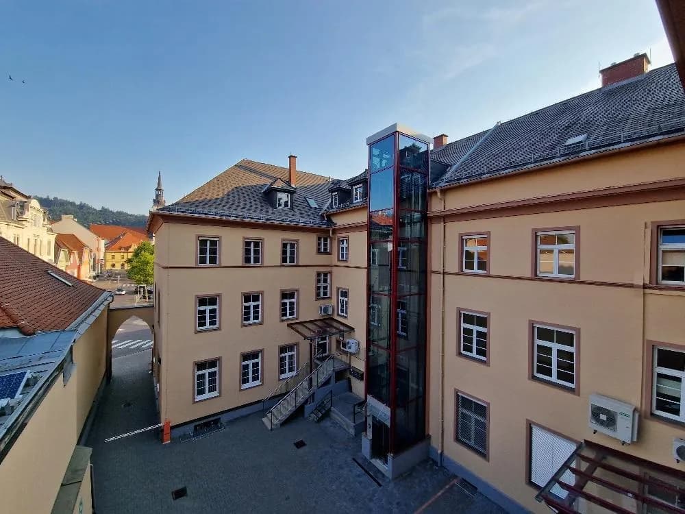 4-Zimmer-Gewerbeimmobilie mieten in Bruck-Mürzzuschlag – 90 m², € 1.142 – Bild 2 von 12