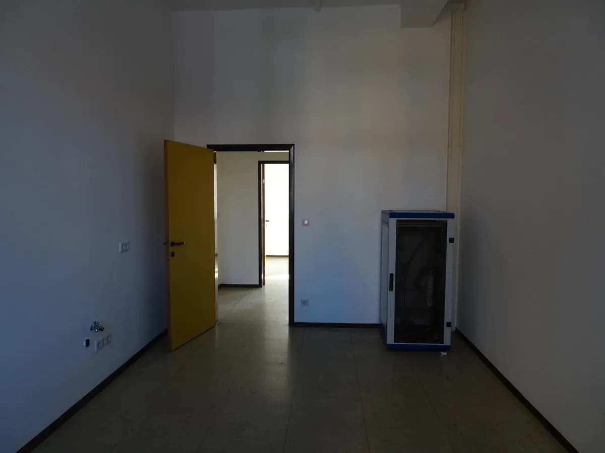 4-Zimmer-Gewerbeimmobilie mieten in Bruck-Mürzzuschlag – 90 m², € 1.142 – Bild 8 von 12