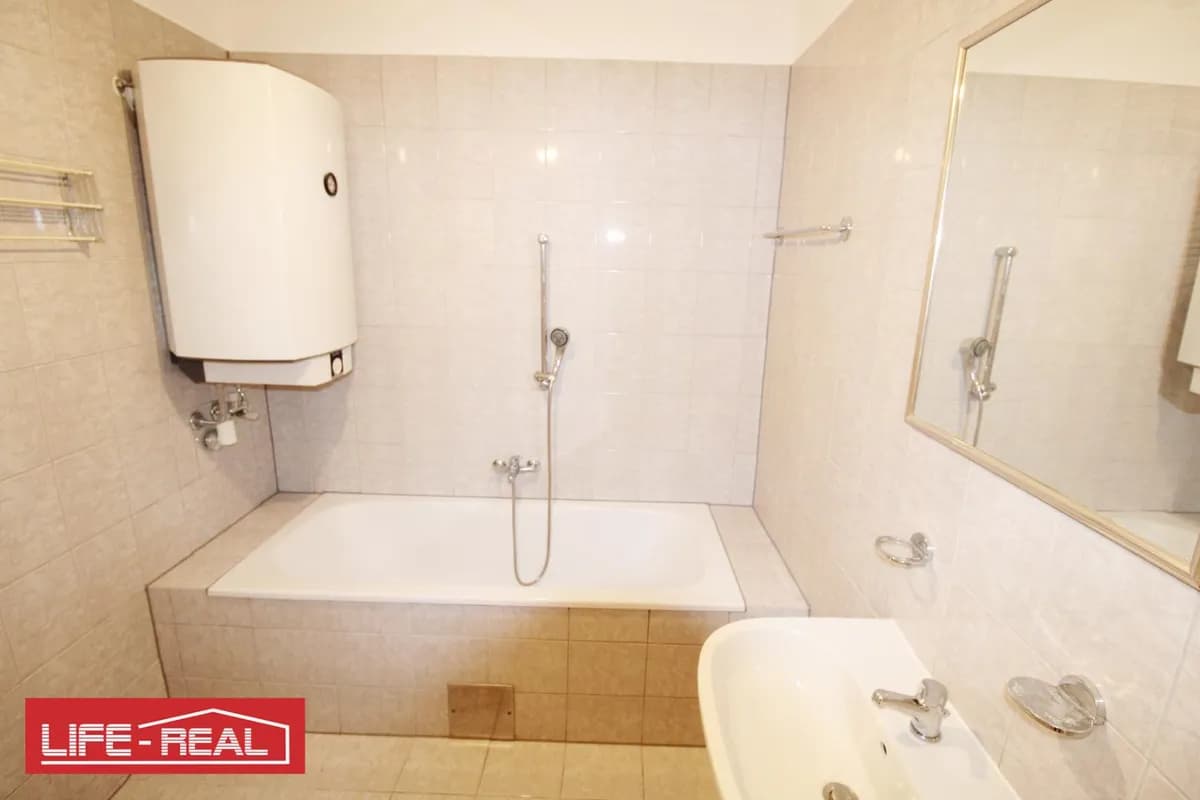 1-Zimmer-Wohnung kaufen in Linz – 42 m², € 109.000 – Bild 7 von 9